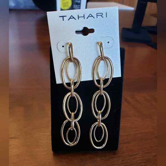 Tahari NWT gold tone double chain dangle drop earrings - Picture 1 of 2